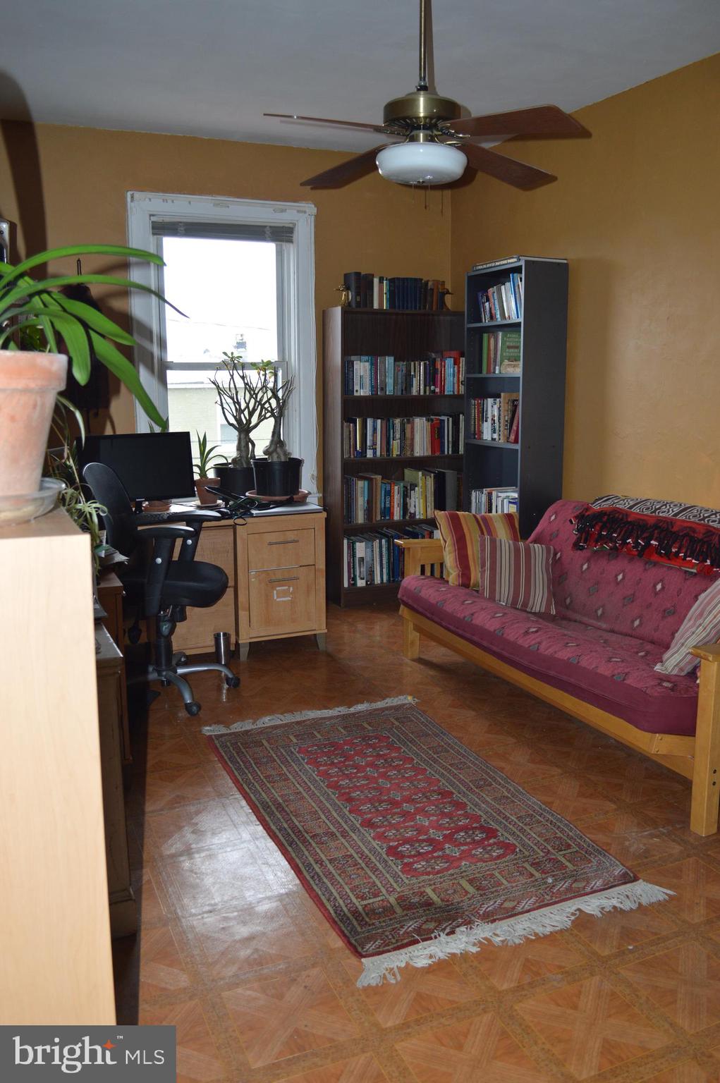 EVERGREEN LAWN - Residential