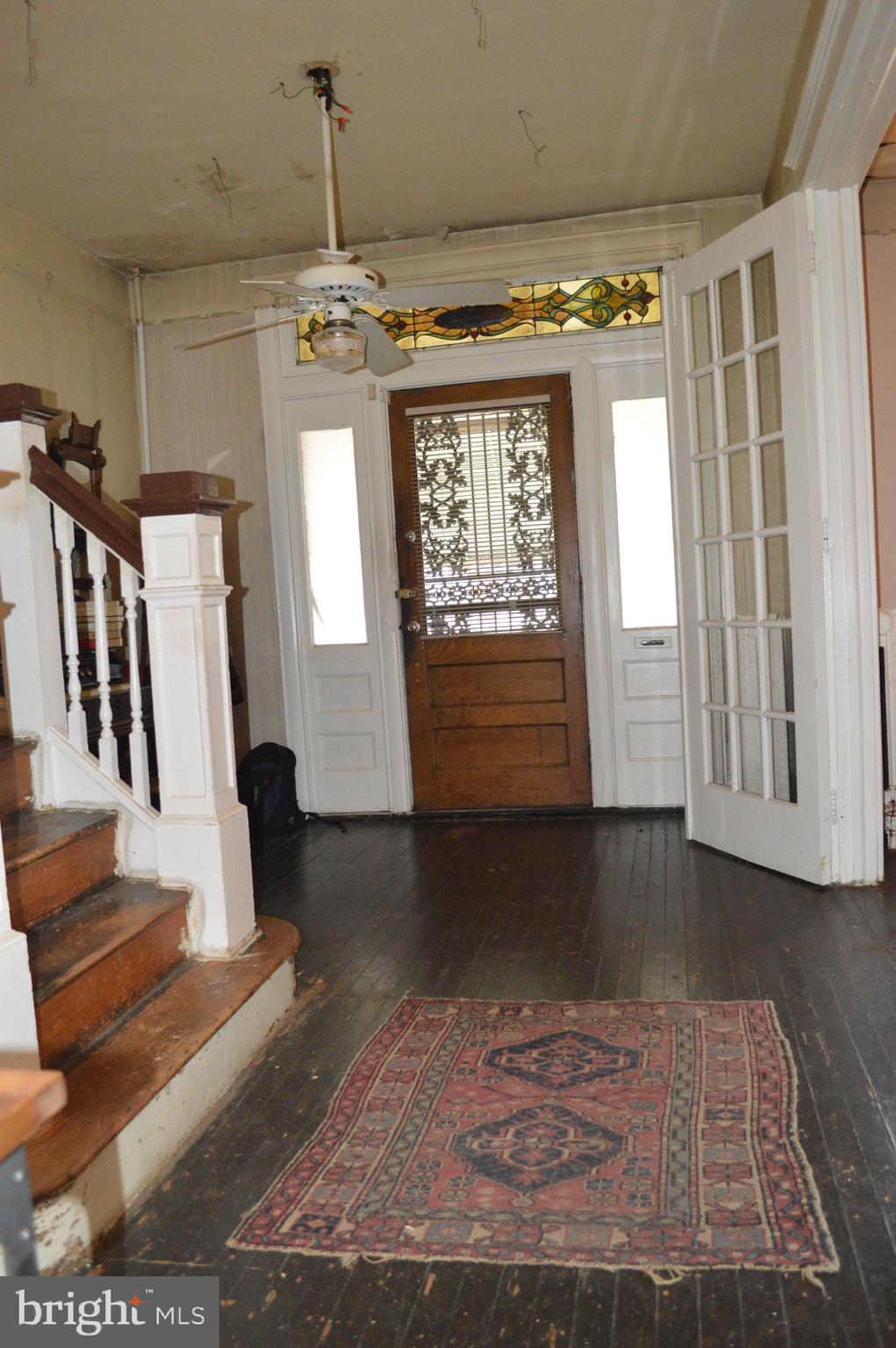 EVERGREEN LAWN - Residential