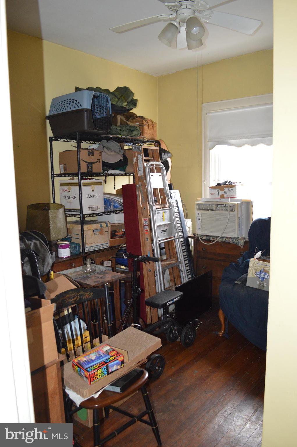 EVERGREEN LAWN - Residential