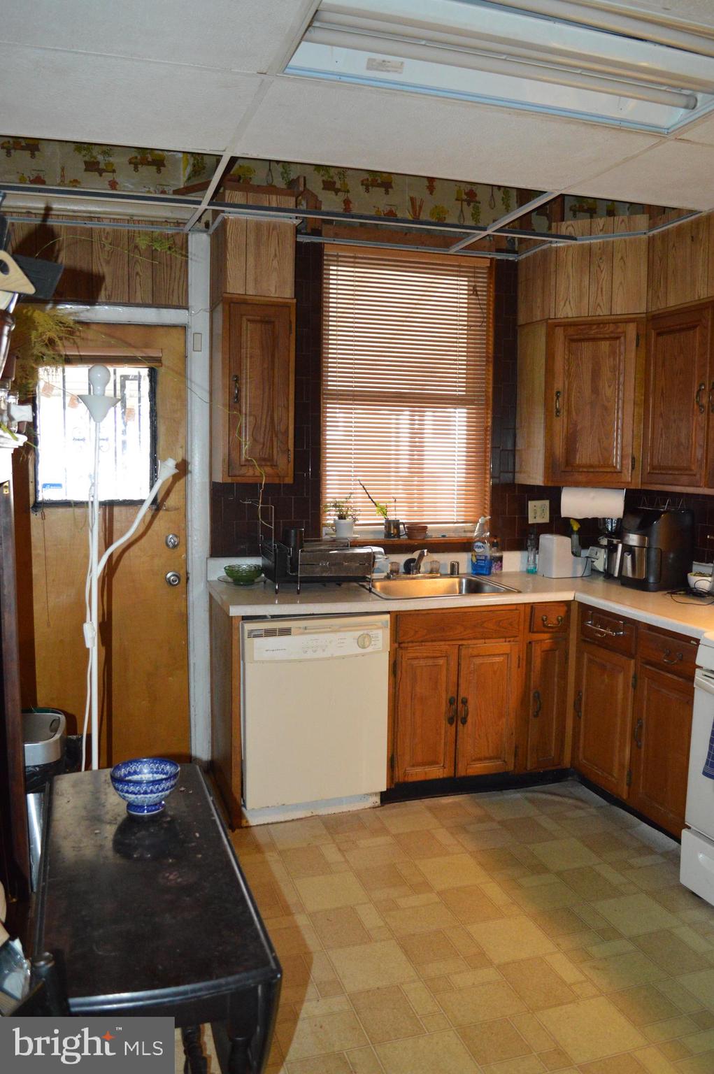 EVERGREEN LAWN - Residential