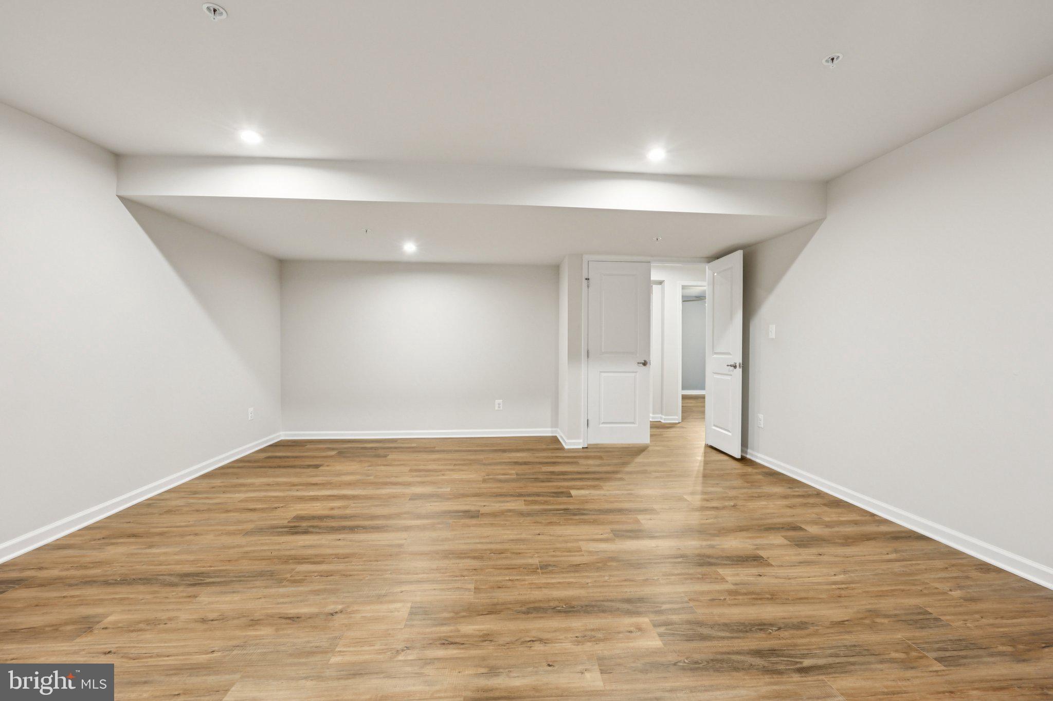 POTOMAC SHORES - Residential