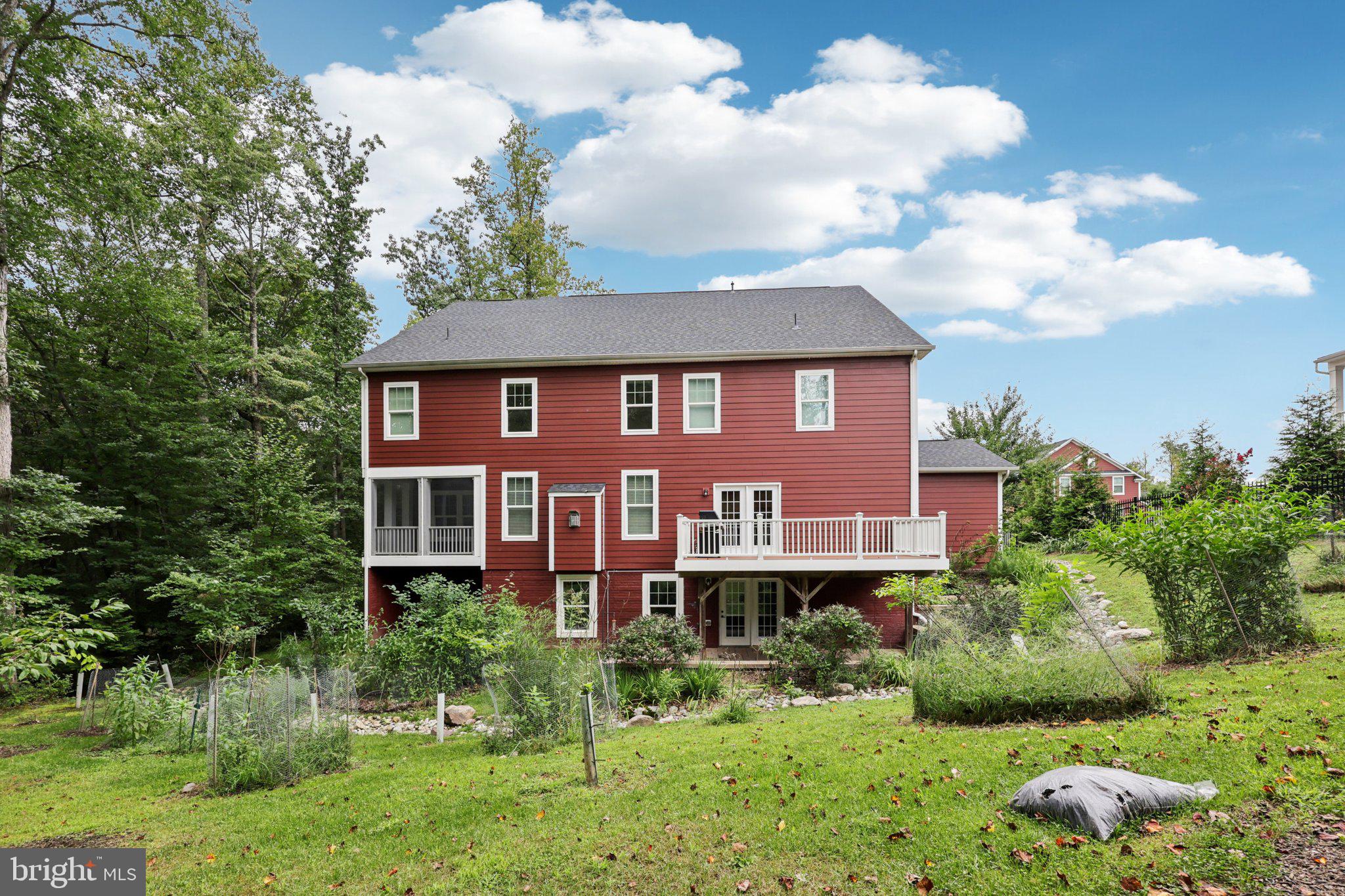 POTOMAC SHORES - Residential