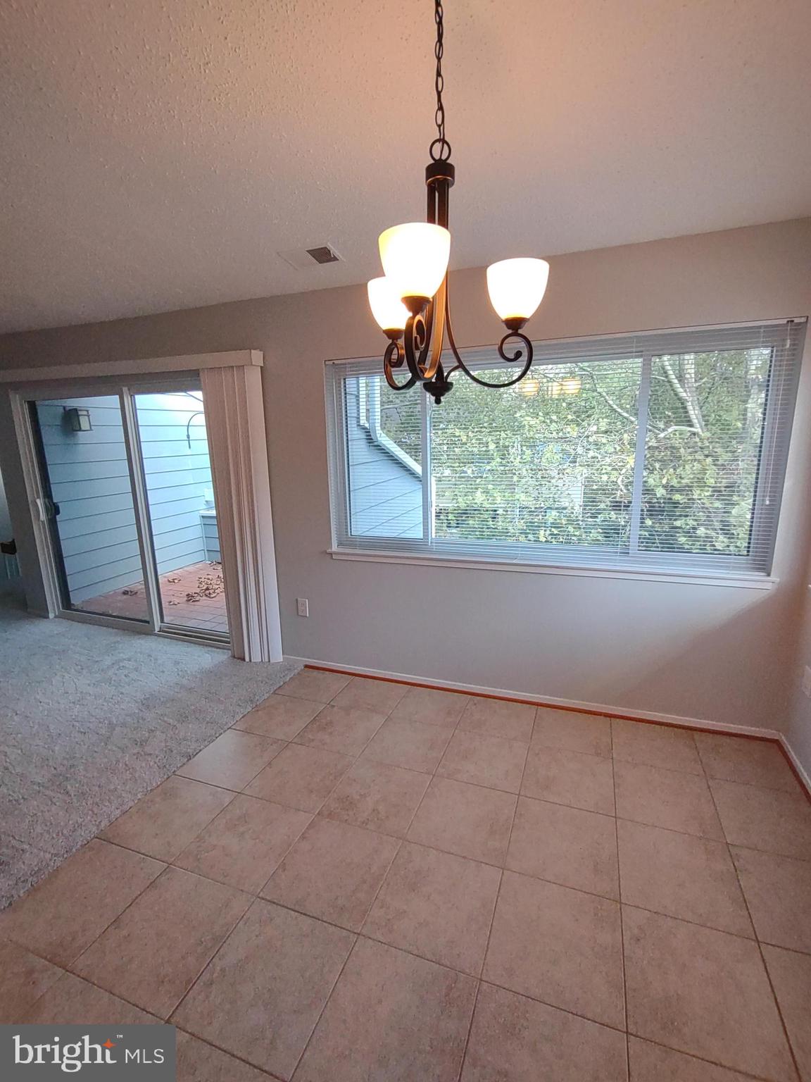 VILLARIDGE - Residential Lease