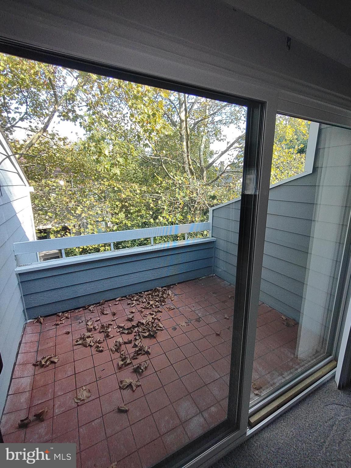 VILLARIDGE - Residential Lease