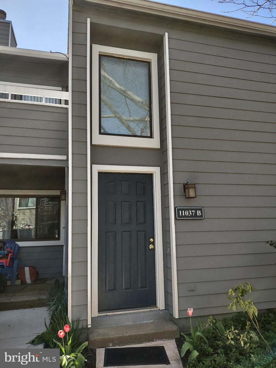 Large top level 2 bedroom and 1 bath Condo with skylights, upgraded kitchen with Granite, Tile, and SS appliances. New updated bath in hall way, with door access from Primary Bedroom. Primary Bedroom also has another sink inside it! Recessed lighting, 2 sided fireplace, Balcony. NEW Carpet inside and tile in kitchen/dining area. Water/sewer/trash/parking included. You Get Reston Amenities ! Walking paths etc. Walk to Lake Thoreau and Lake Audubon. Shopping center across the street. Metro rail not far. Dulles is close, major highways also. Open Parking lot