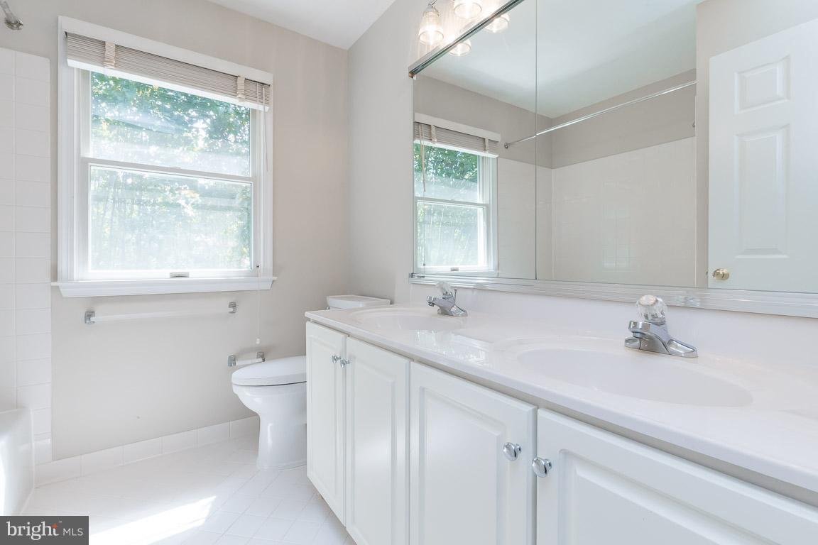 PLEASANT HILL - Residential