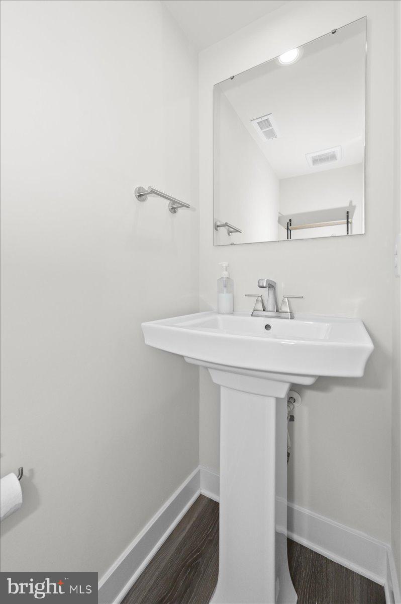 JEFFERSON PLACE - Residential Lease