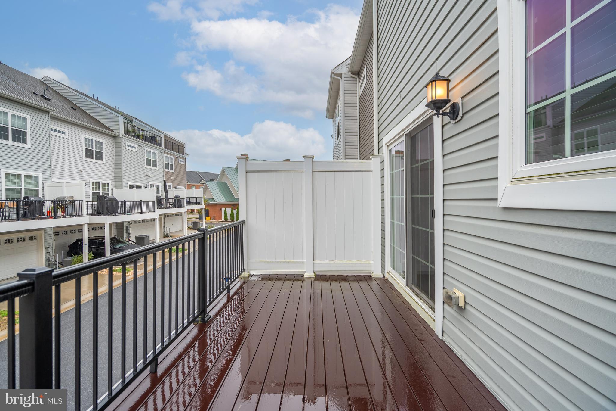 BLUE STREAM - Residential