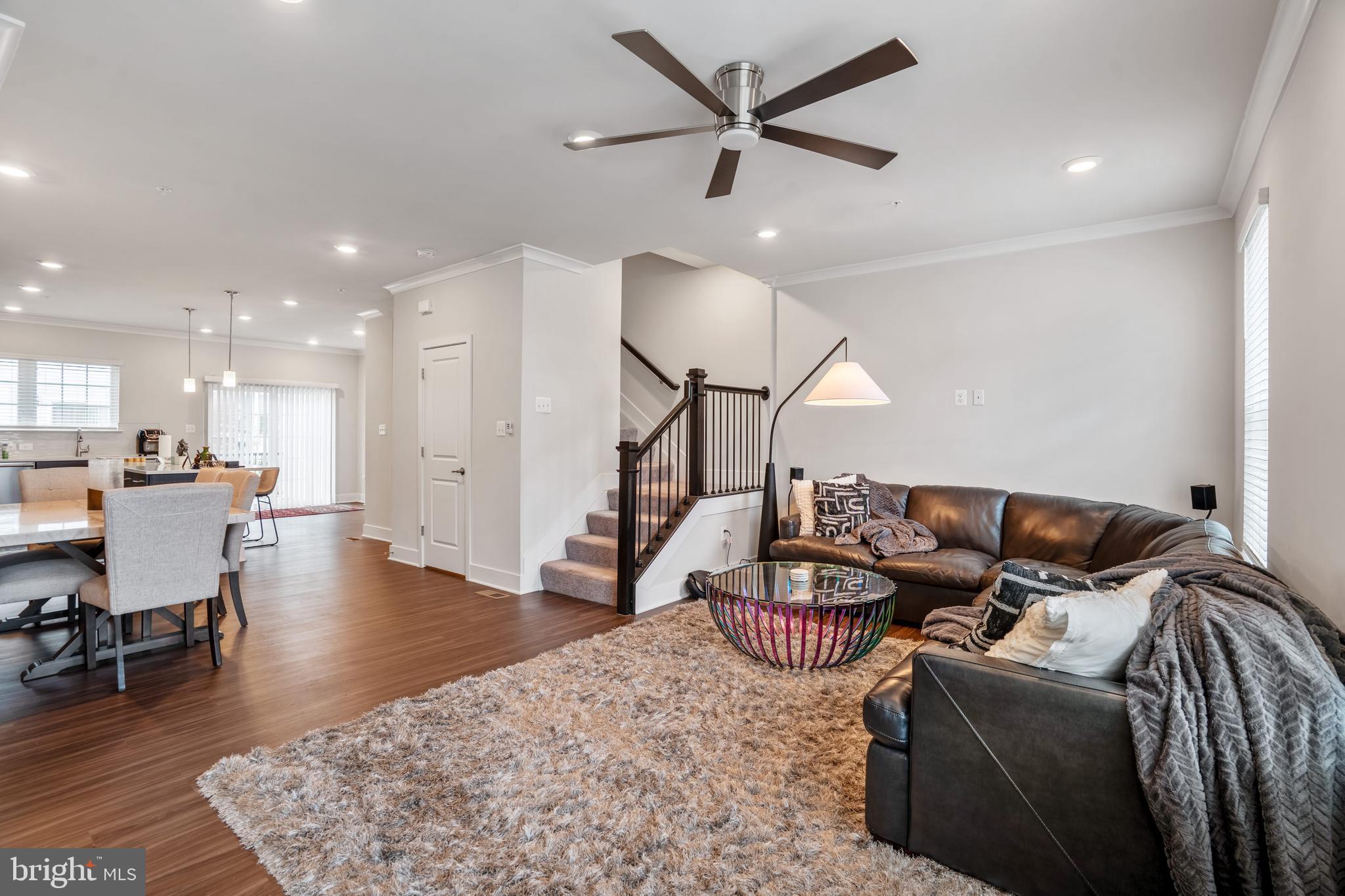 BLUE STREAM - Residential