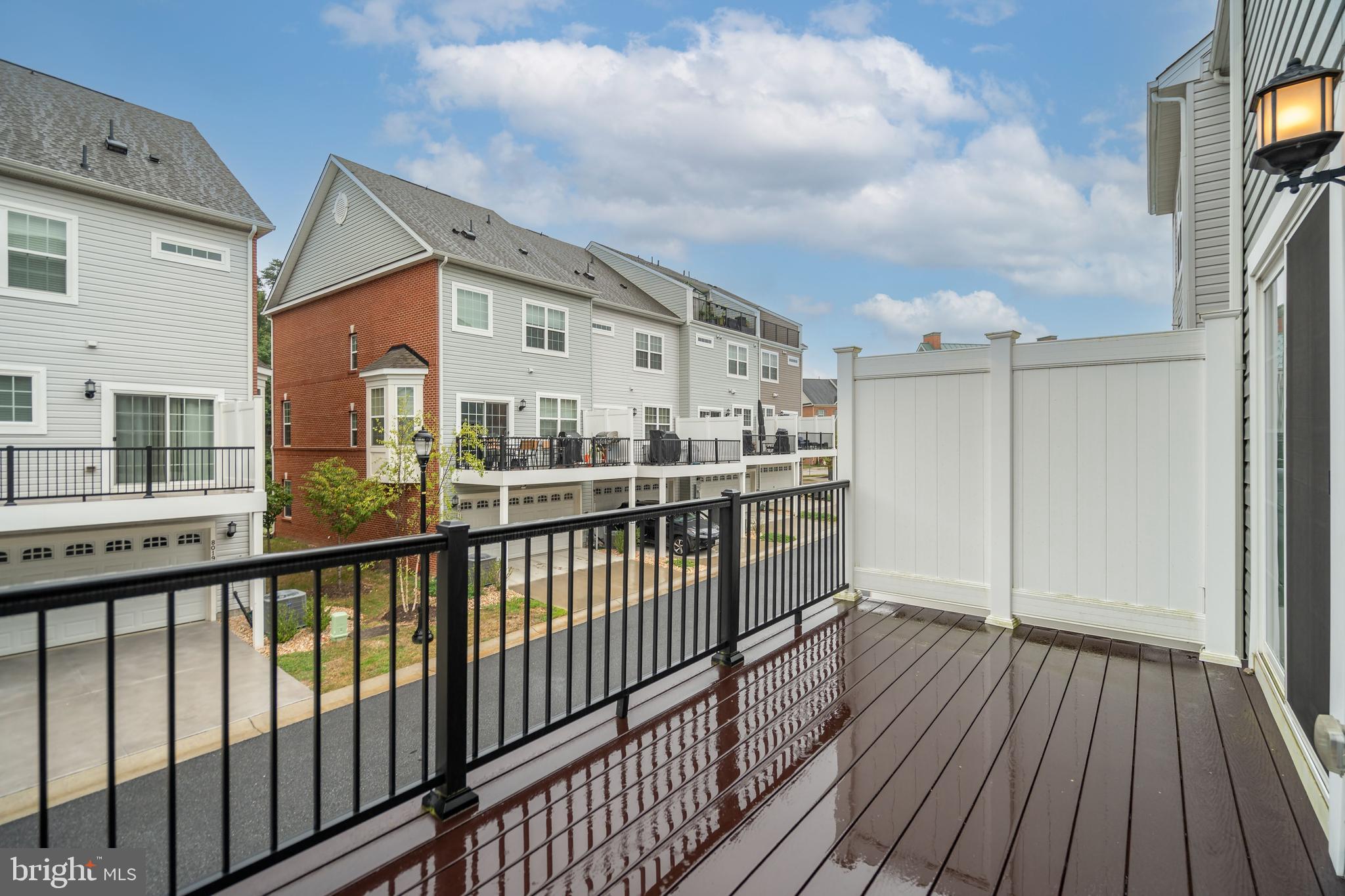 BLUE STREAM - Residential