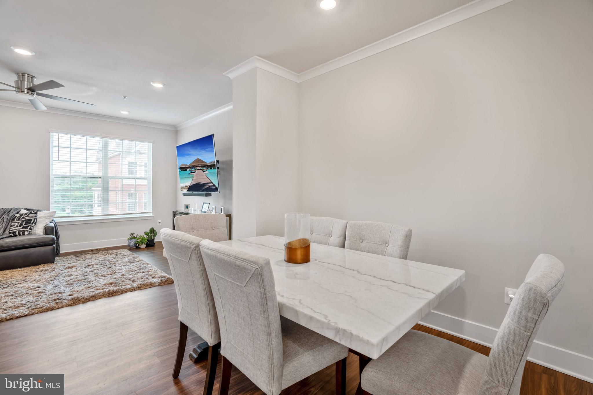 BLUE STREAM - Residential