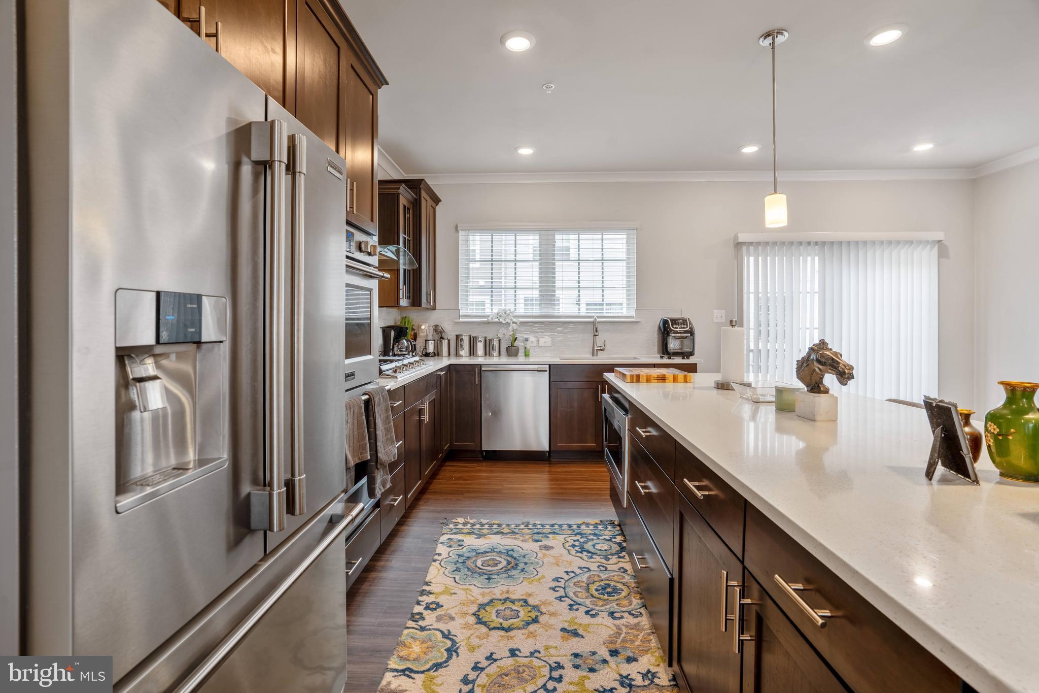 BLUE STREAM - Residential