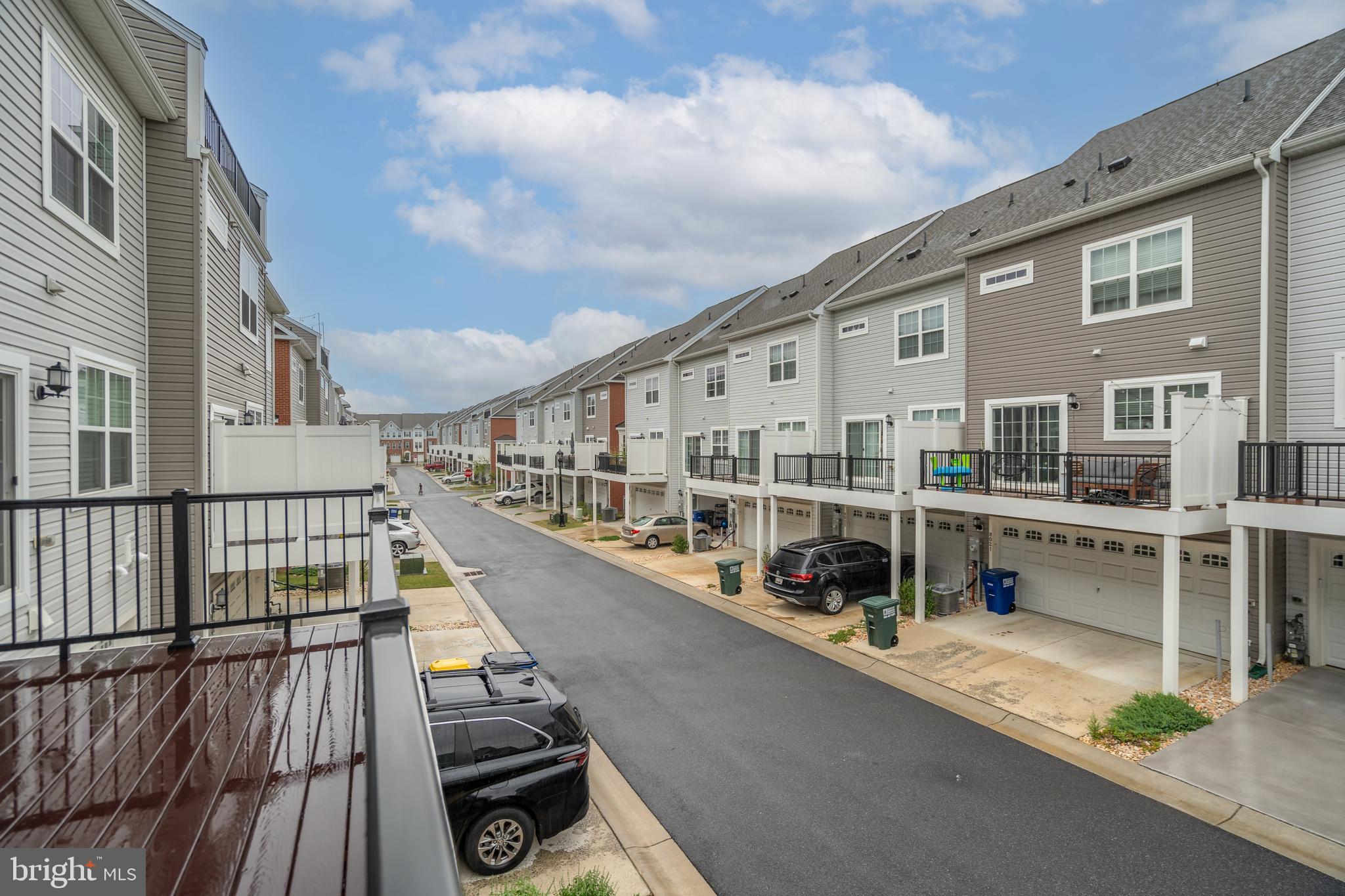 BLUE STREAM - Residential