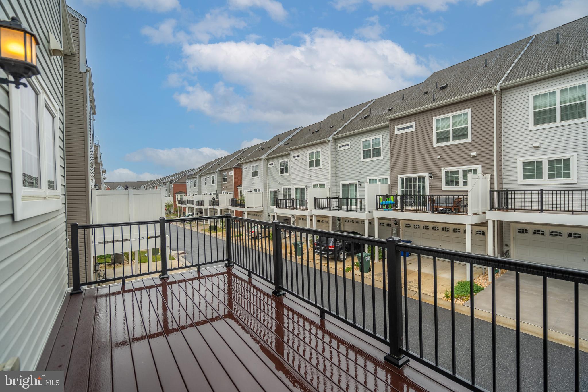 BLUE STREAM - Residential