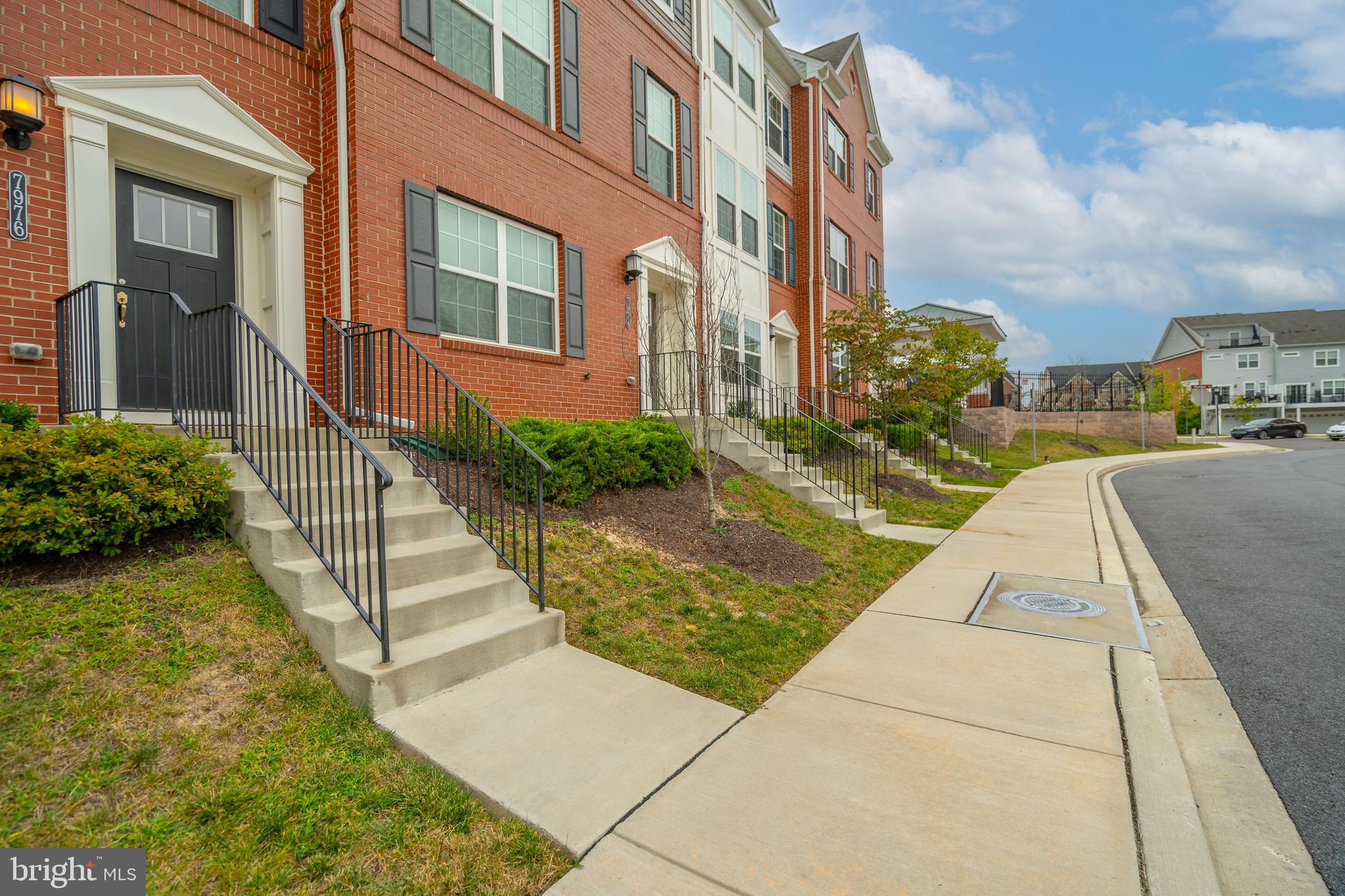 7976 POTTER PLACE