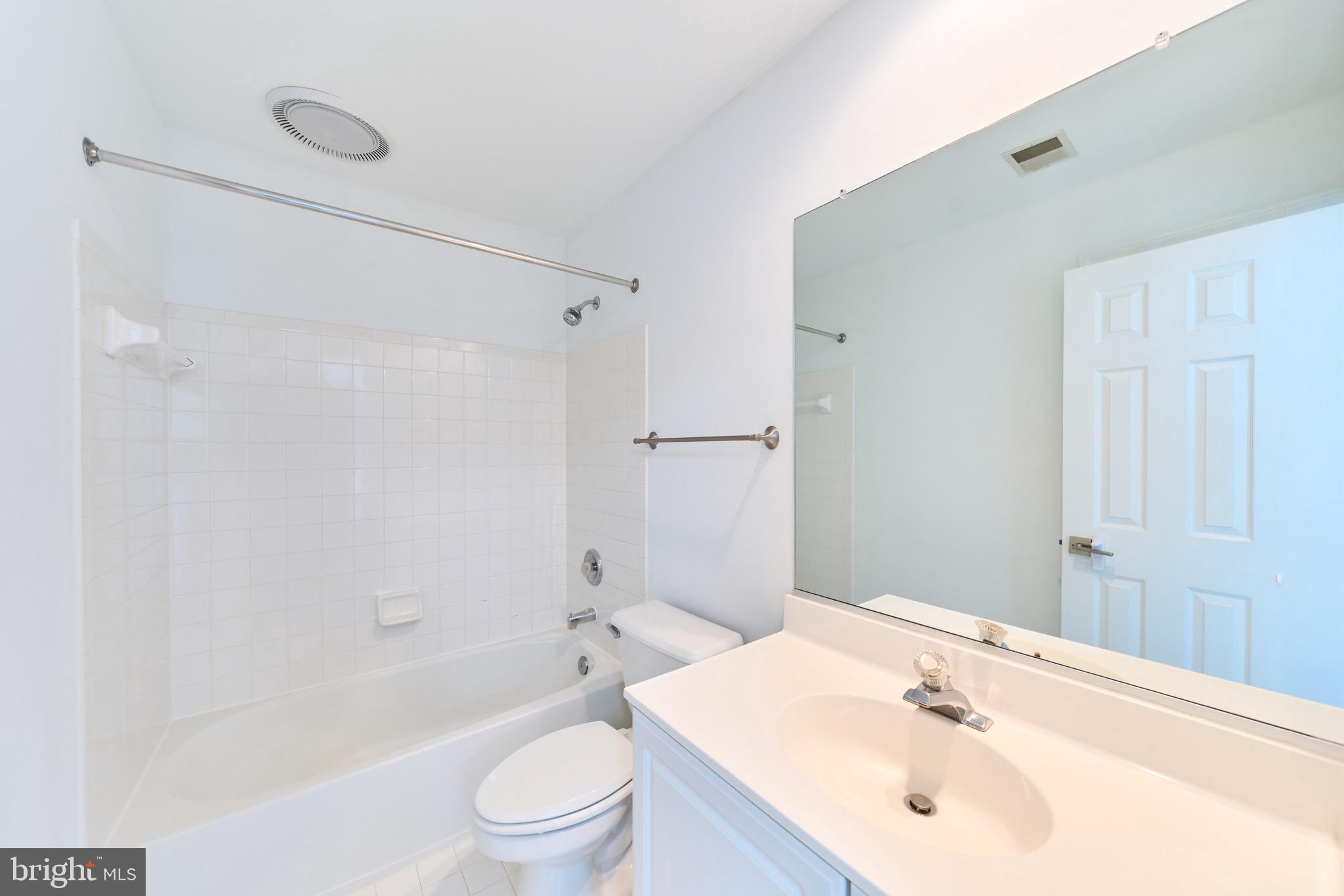 POTOMAC LAKES - Residential