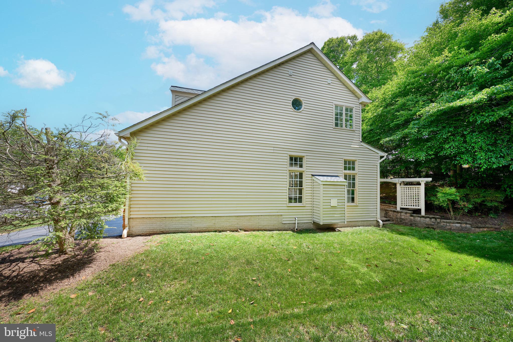 POTOMAC LAKES - Residential