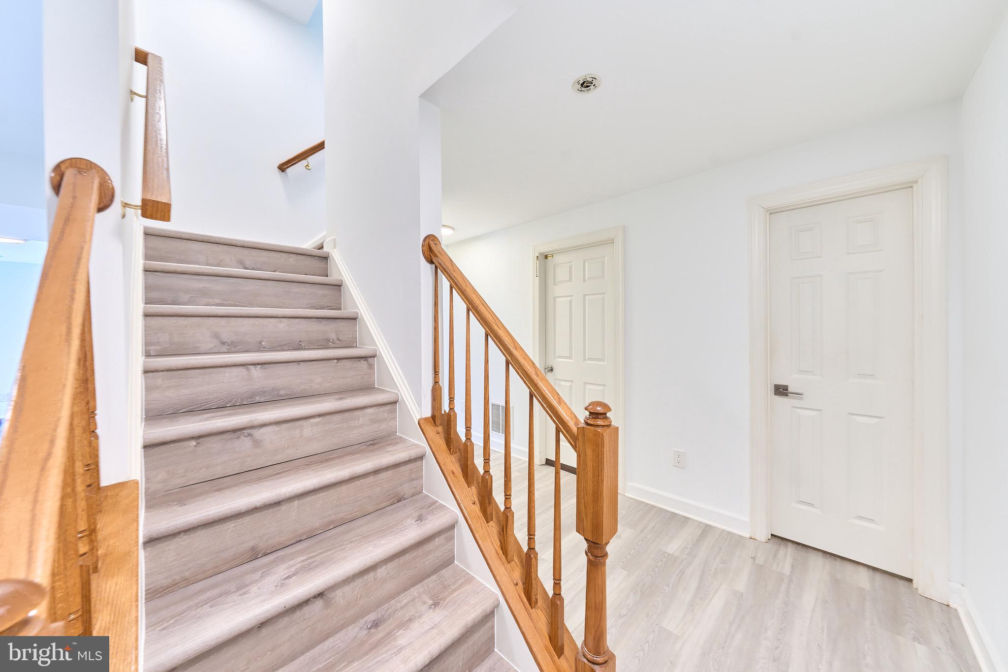 POTOMAC LAKES - Residential