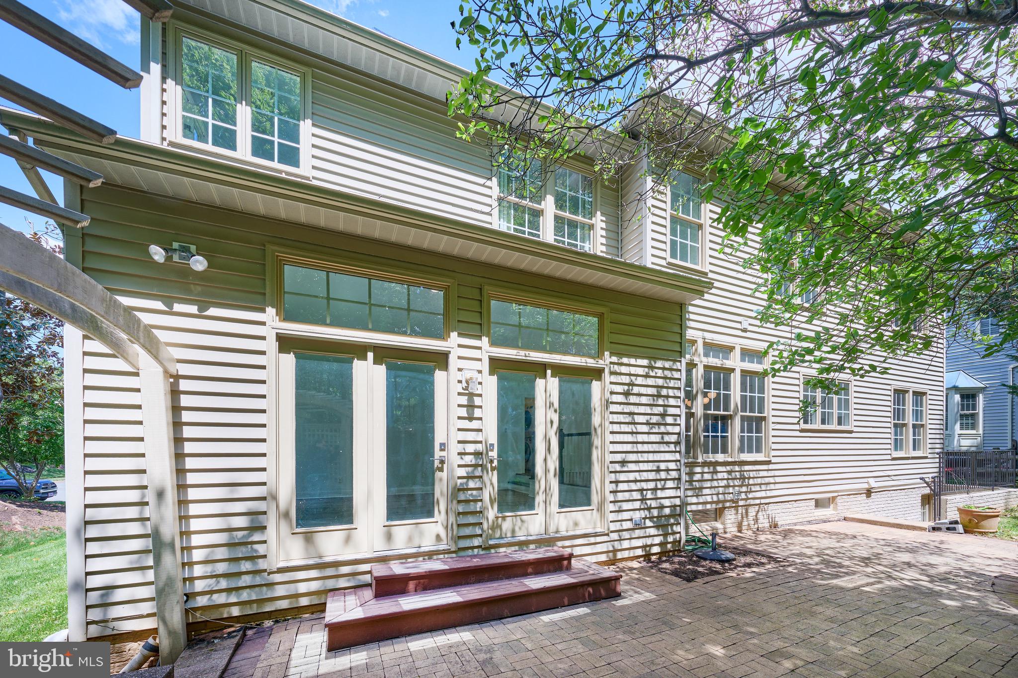 POTOMAC LAKES - Residential