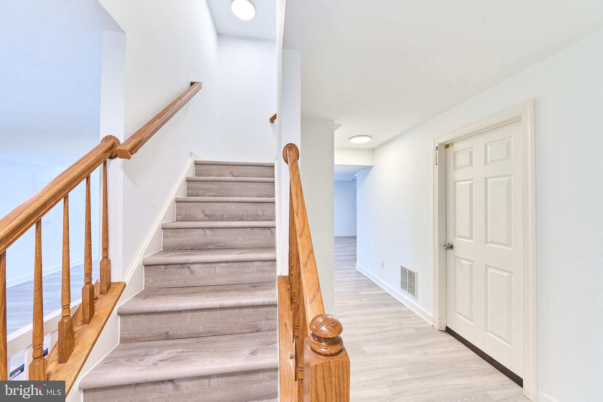 POTOMAC LAKES - Residential