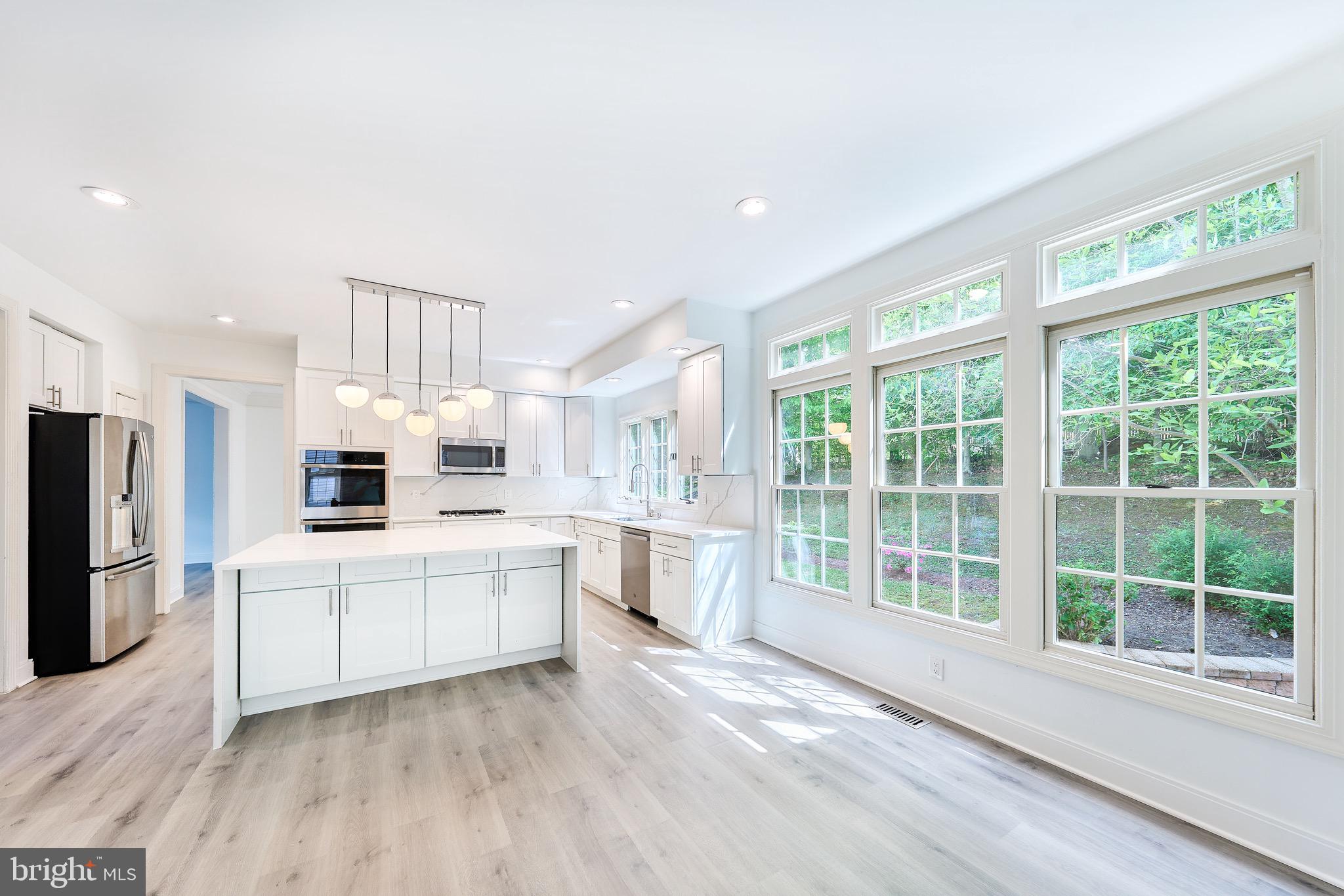 POTOMAC LAKES - Residential