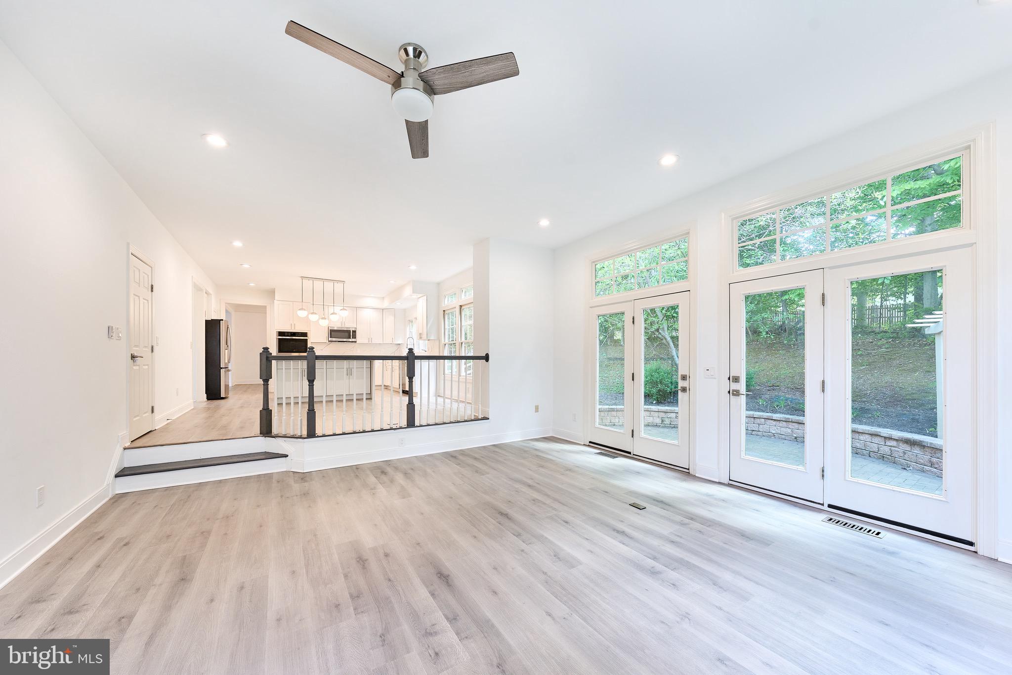 POTOMAC LAKES - Residential