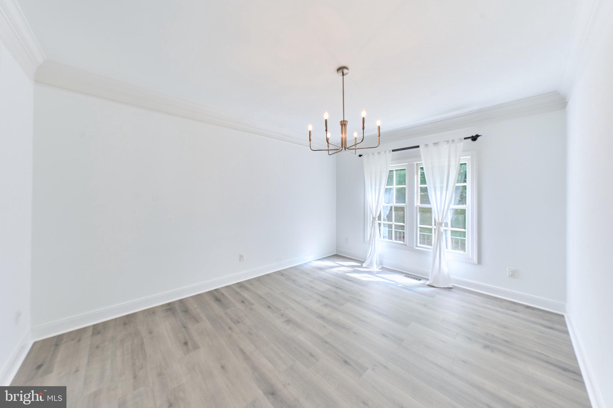 POTOMAC LAKES - Residential