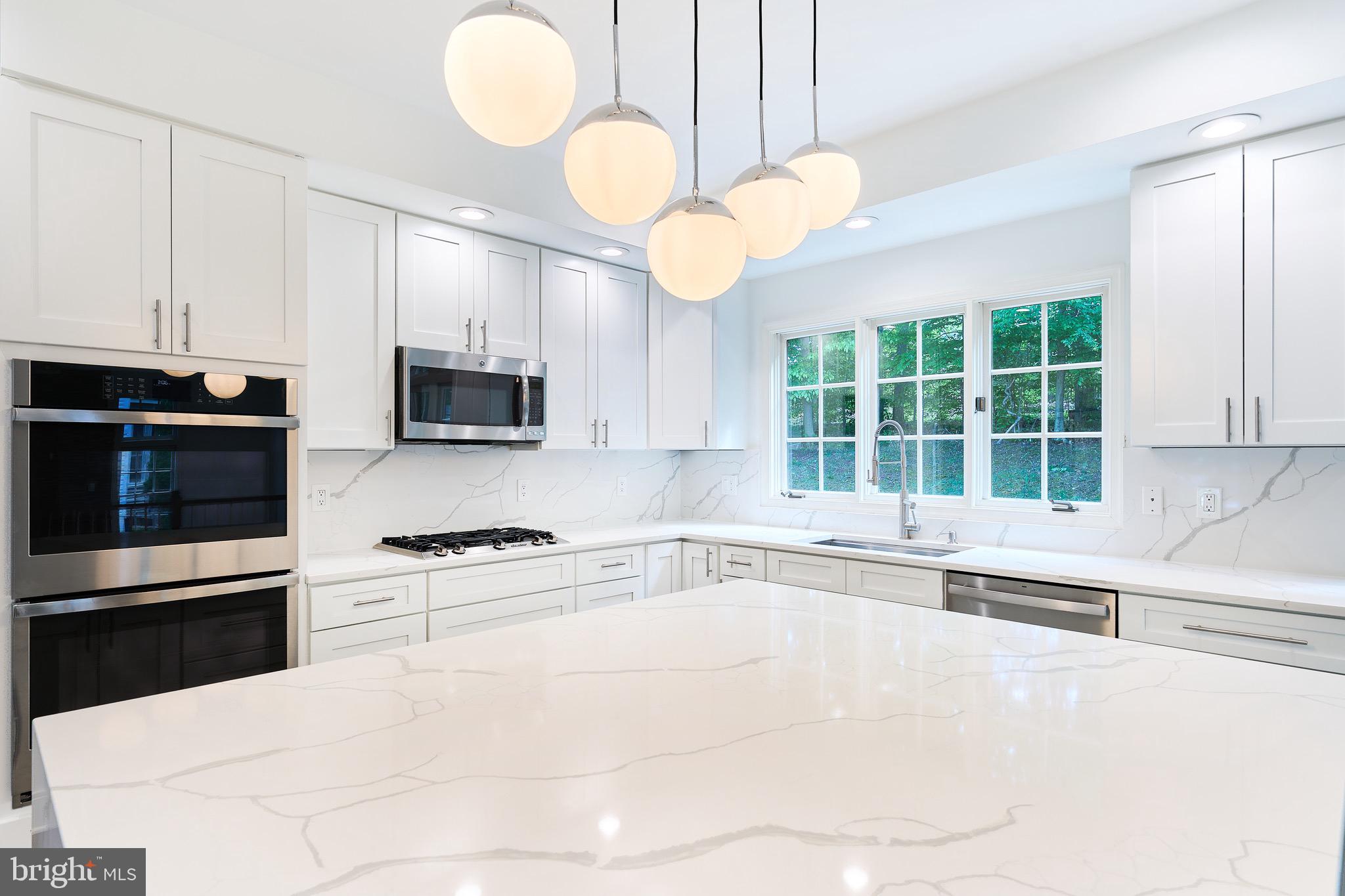 POTOMAC LAKES - Residential