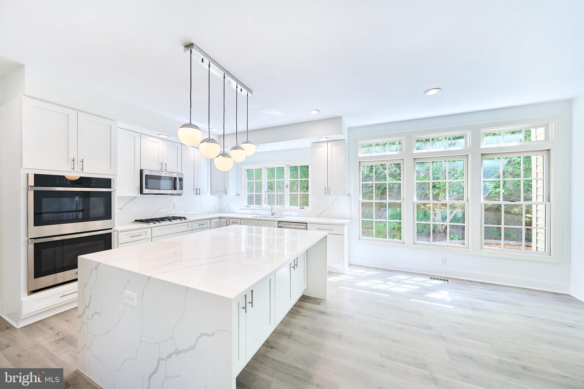POTOMAC LAKES - Residential