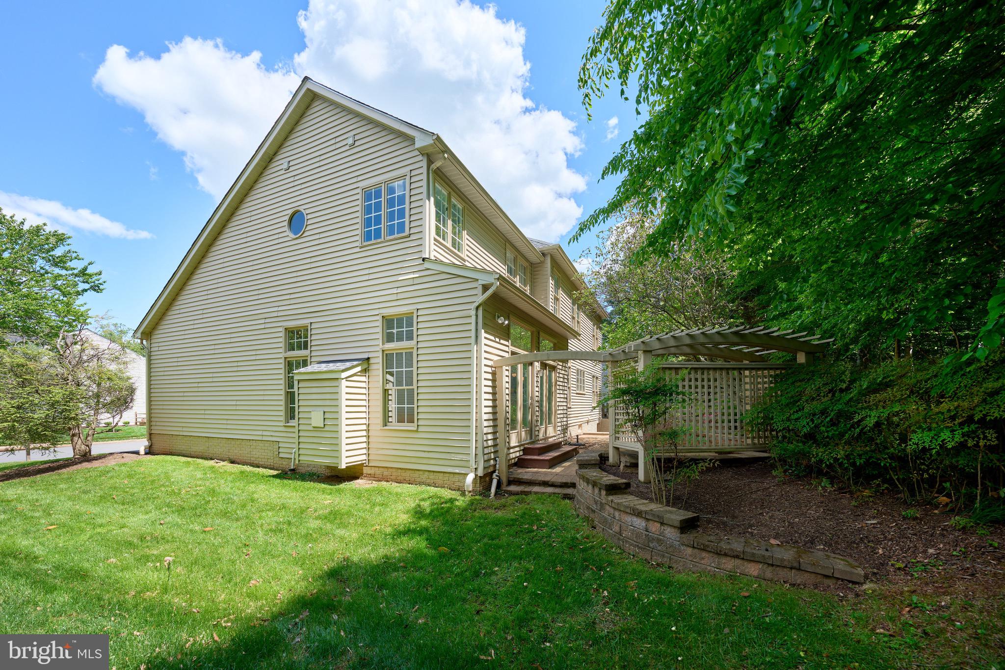 POTOMAC LAKES - Residential