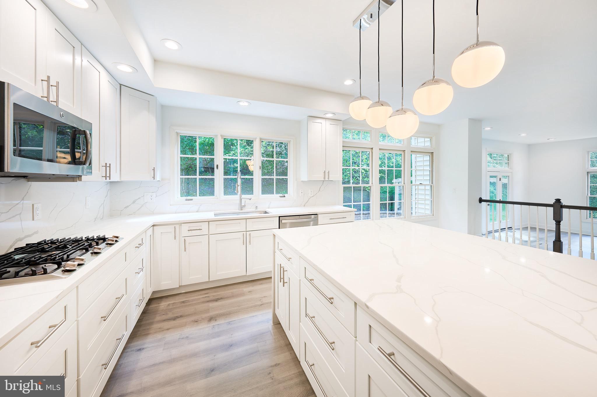 POTOMAC LAKES - Residential