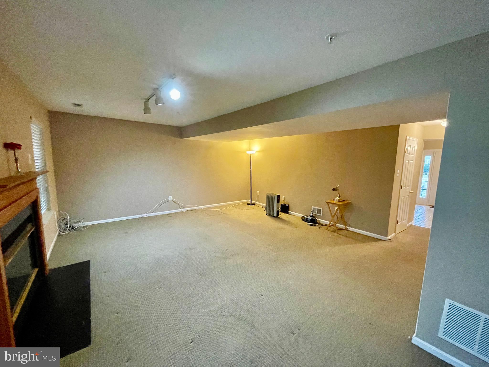 VILLAGE OF HICKORY RIDGE - Residential