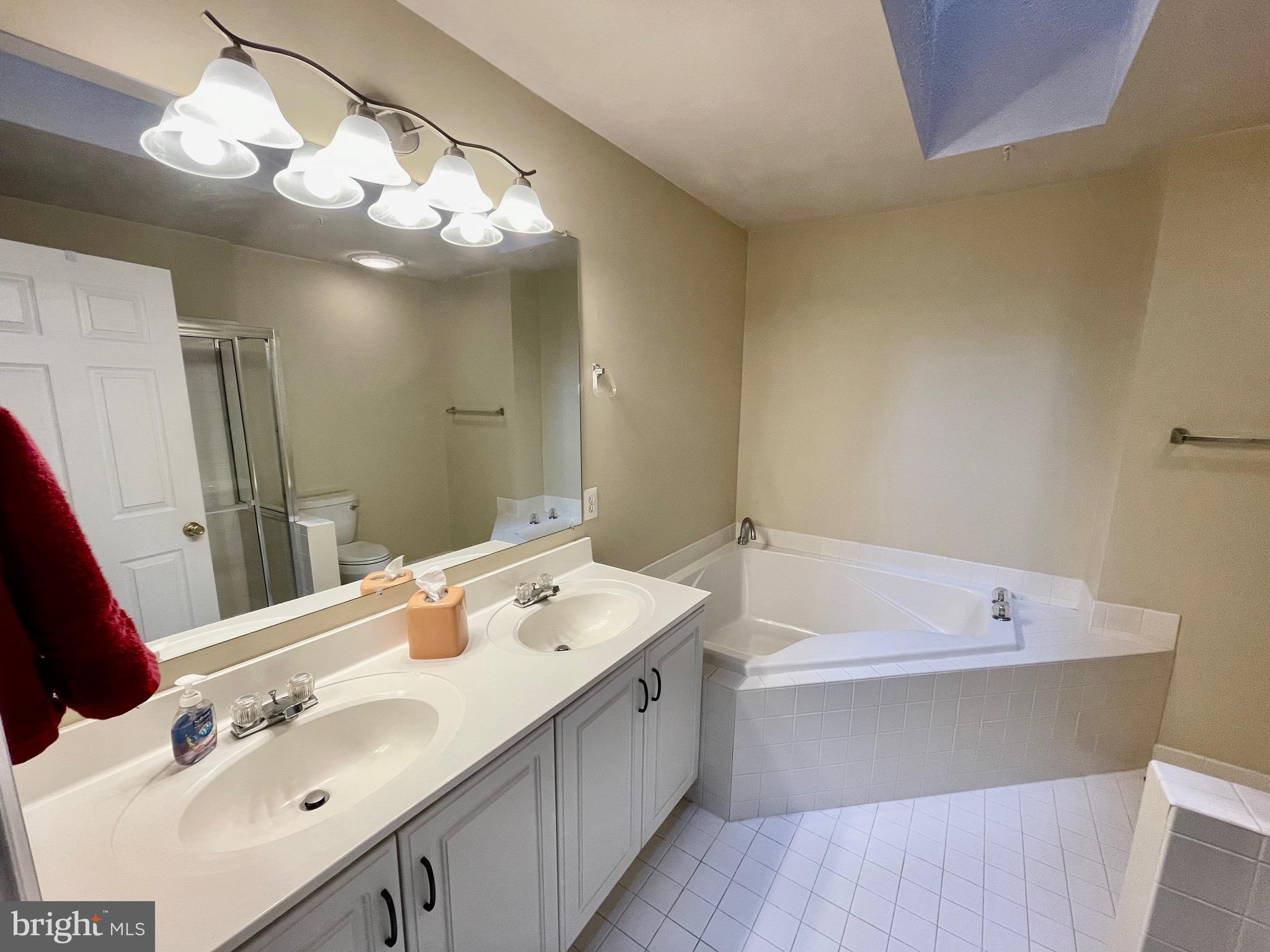 VILLAGE OF HICKORY RIDGE - Residential