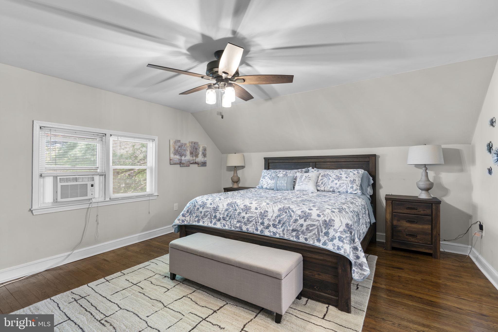 COLONIAL DRIVE - Residential