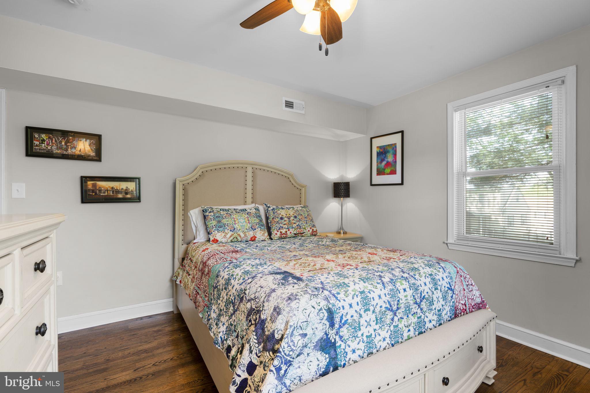 COLONIAL DRIVE - Residential