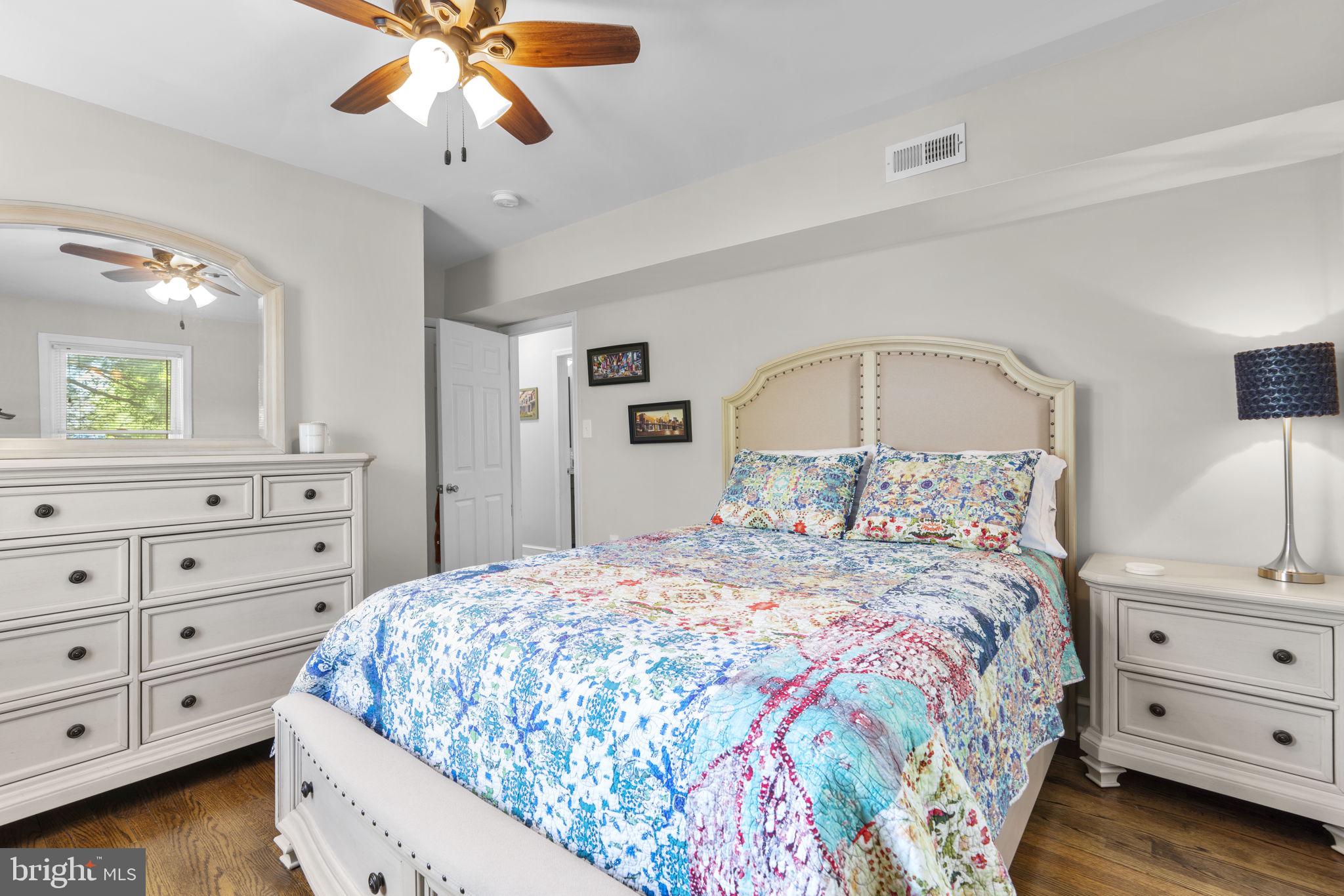 COLONIAL DRIVE - Residential