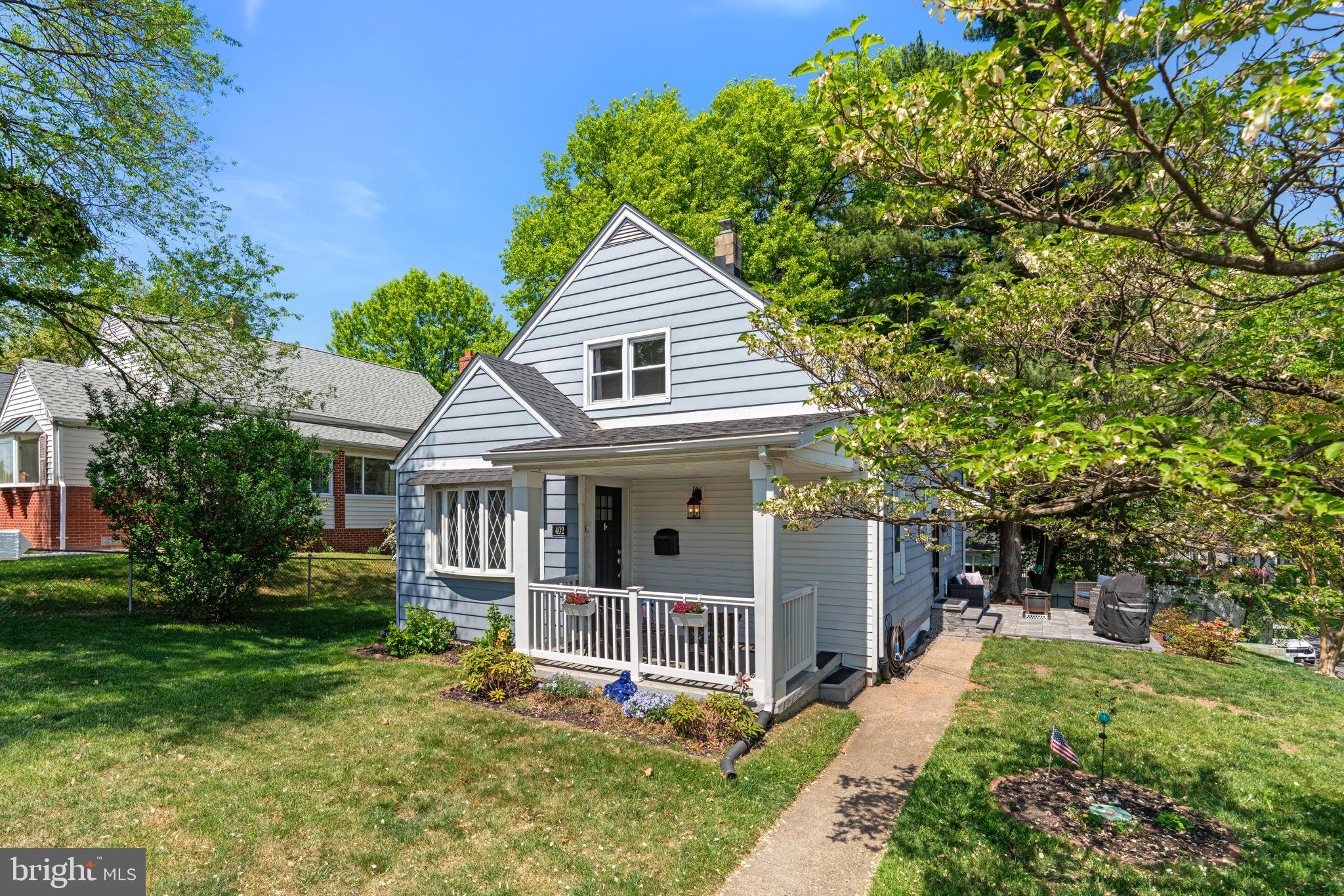 COLONIAL DRIVE - Residential