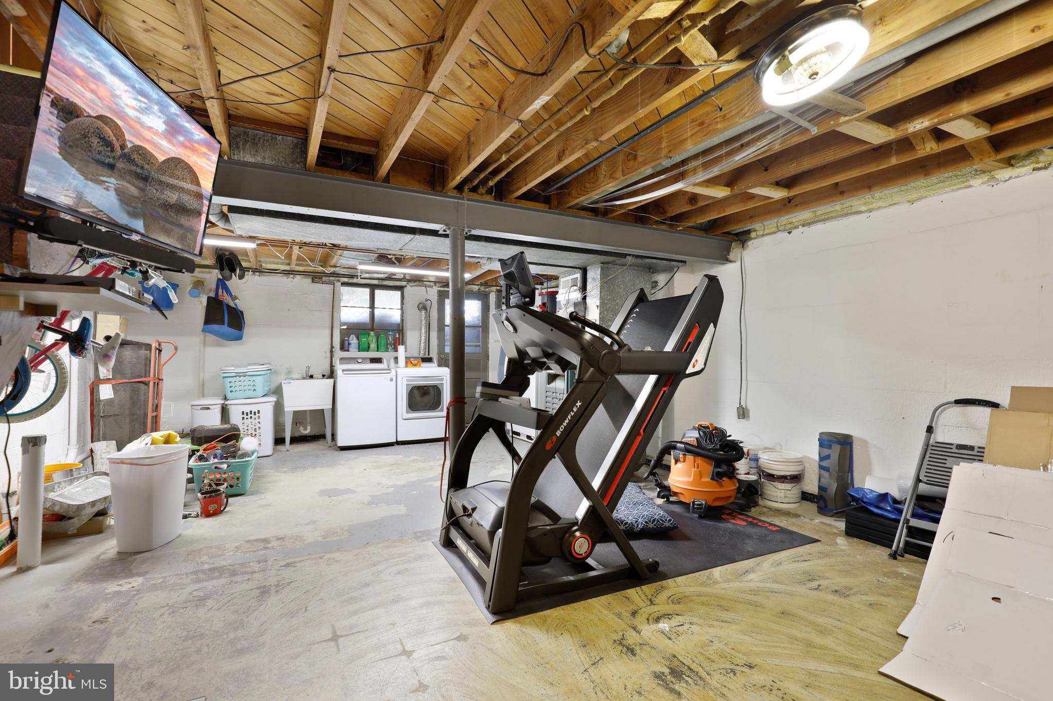 CHARLESMONT - Residential