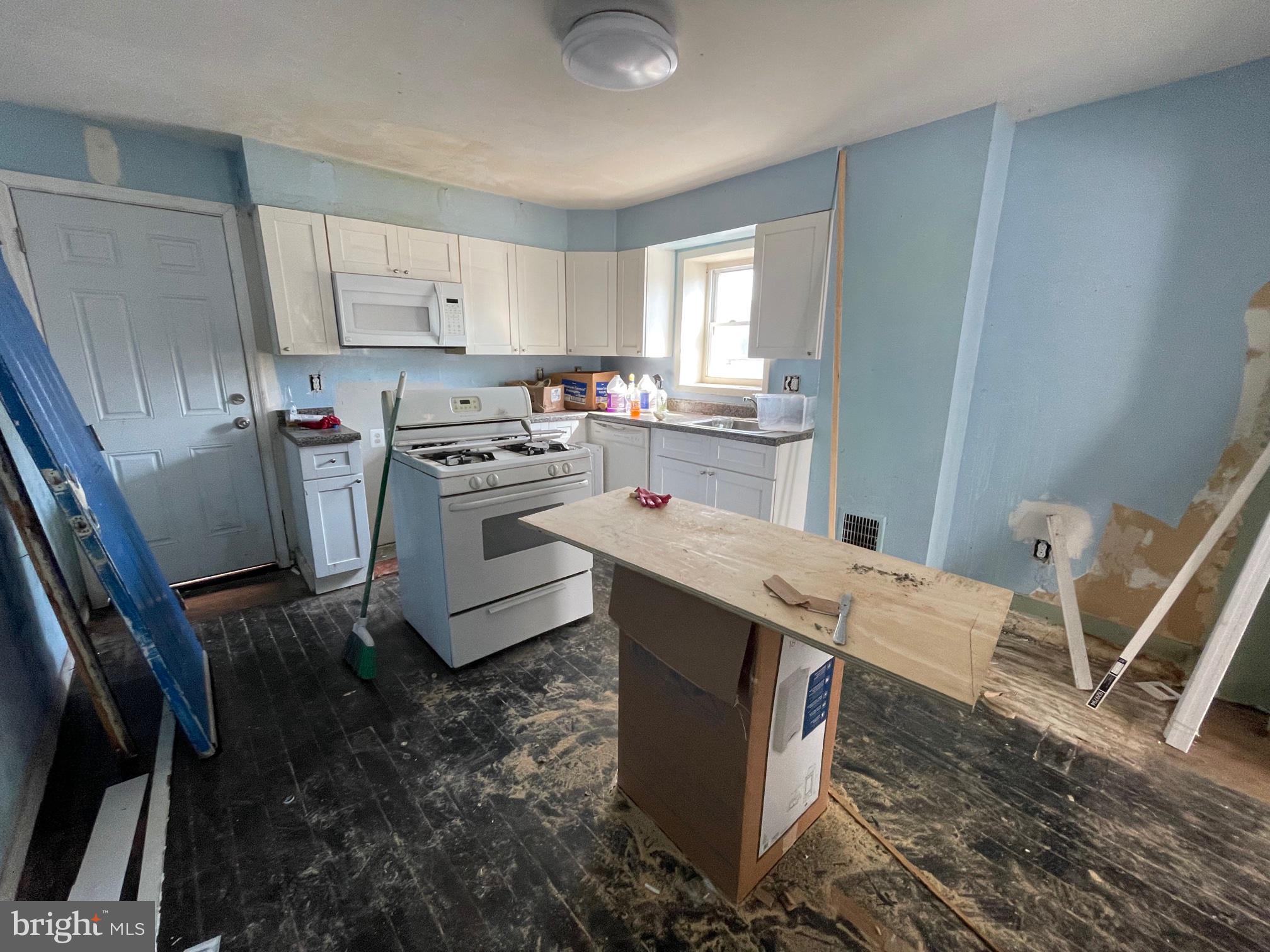 HIGHLANDTOWN - Residential