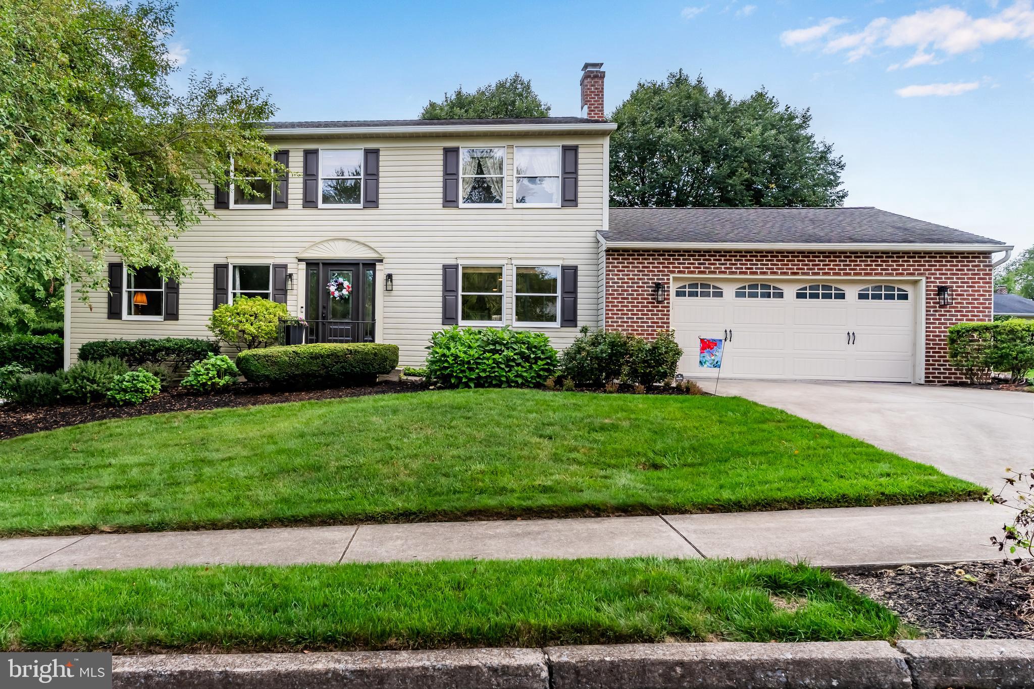 3501 RAINTREE LANE
