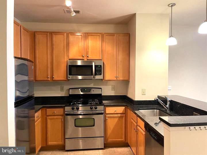 2665 PROSPERITY AVENUE 216