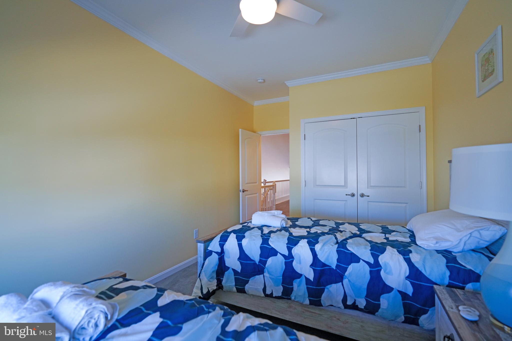 GRANDE AT CANAL POINTE - Residential