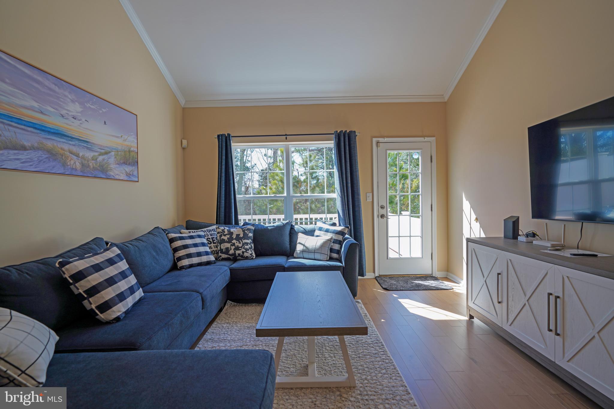 GRANDE AT CANAL POINTE - Residential