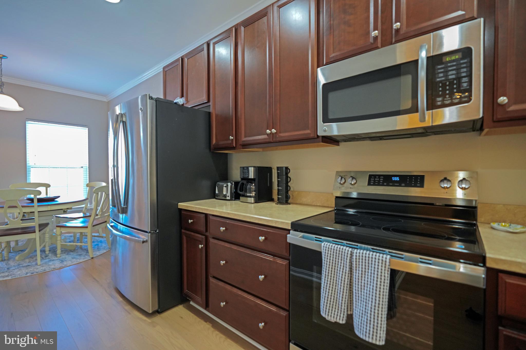 GRANDE AT CANAL POINTE - Residential