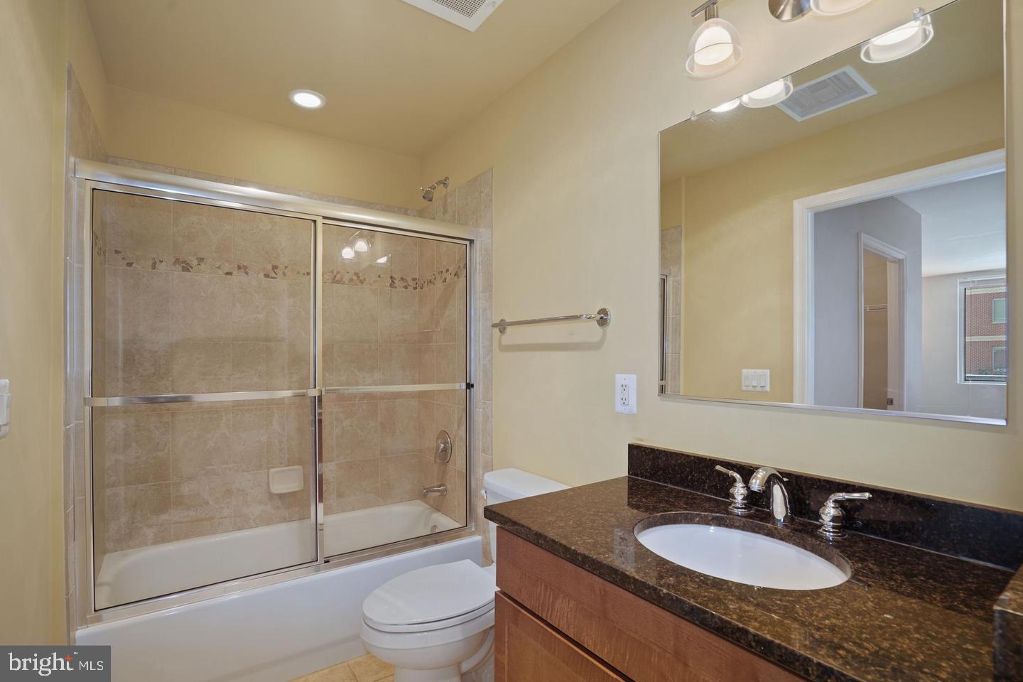 VANTAGE AT MERRIFIELD - Residential Lease