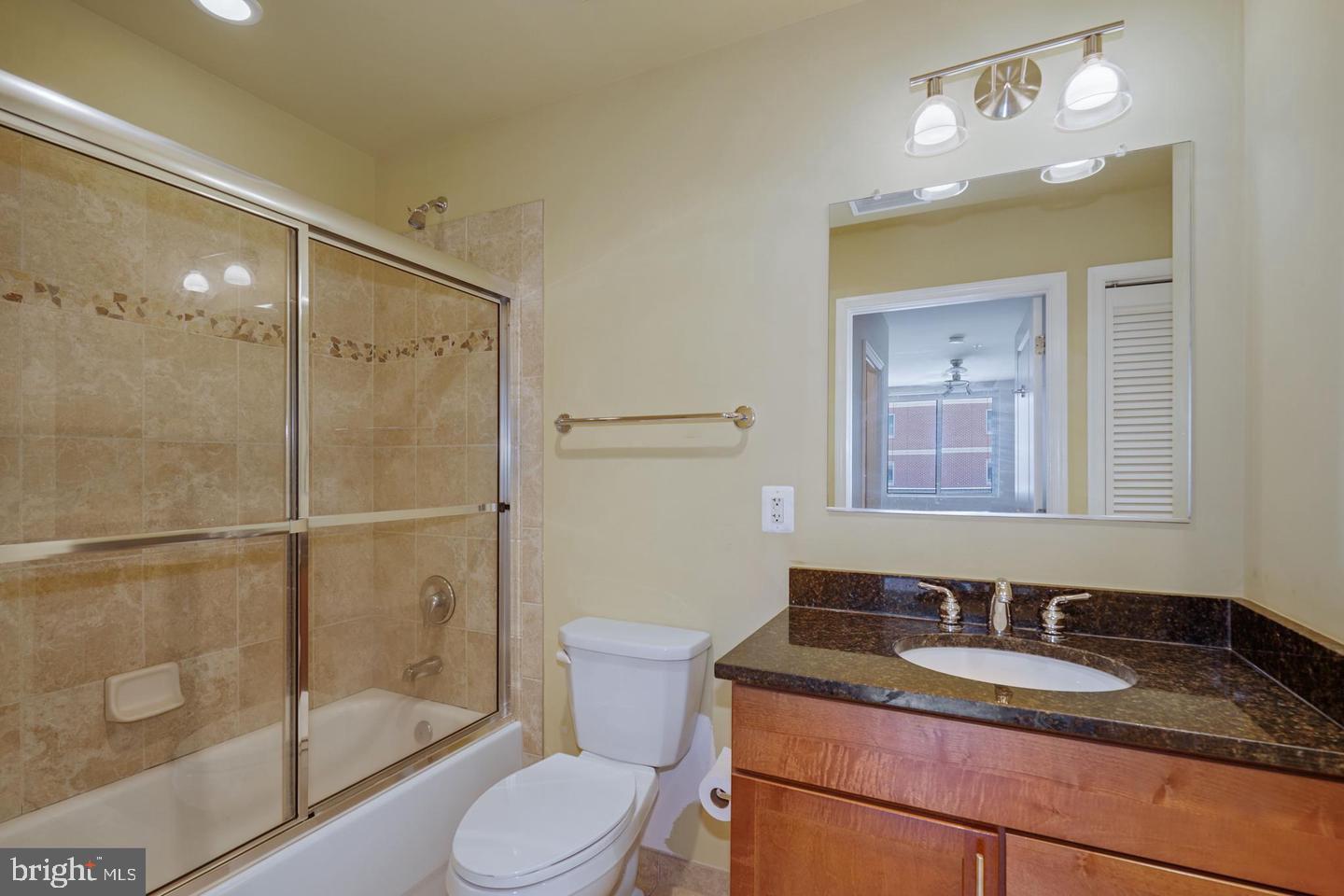 VANTAGE AT MERRIFIELD - Residential Lease