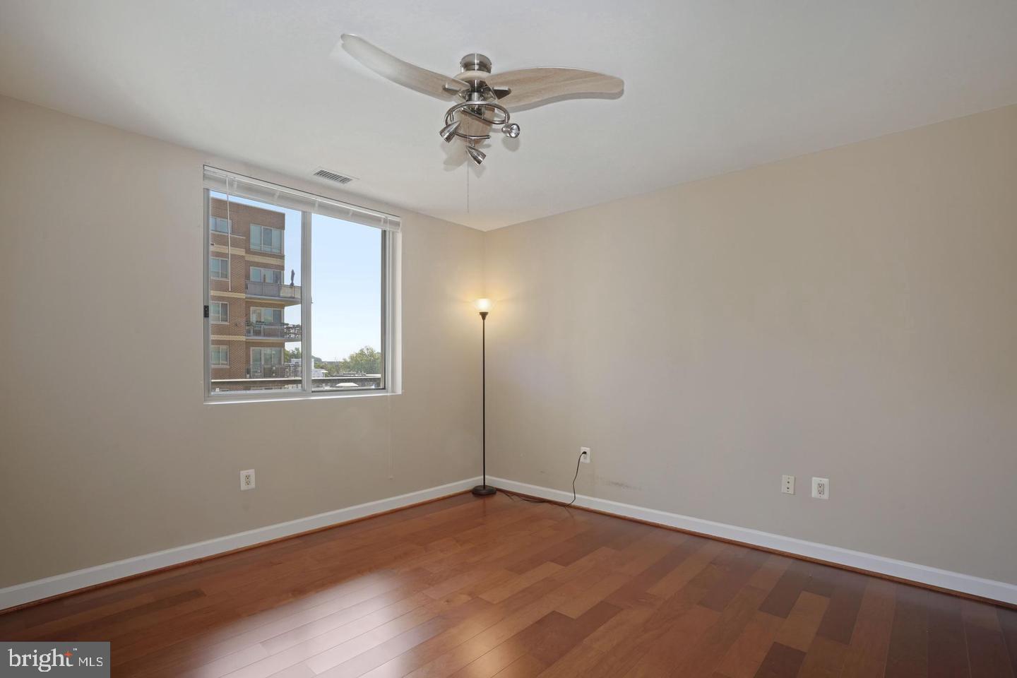 VANTAGE AT MERRIFIELD - Residential Lease