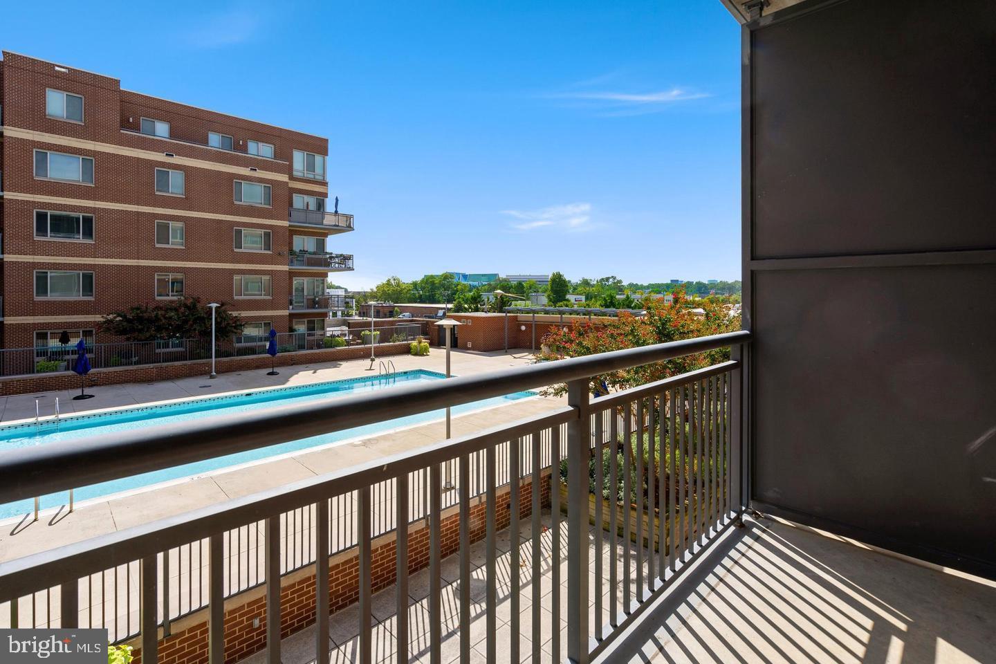 VANTAGE AT MERRIFIELD - Residential Lease