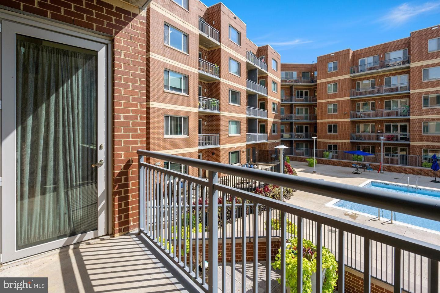 VANTAGE AT MERRIFIELD - Residential Lease