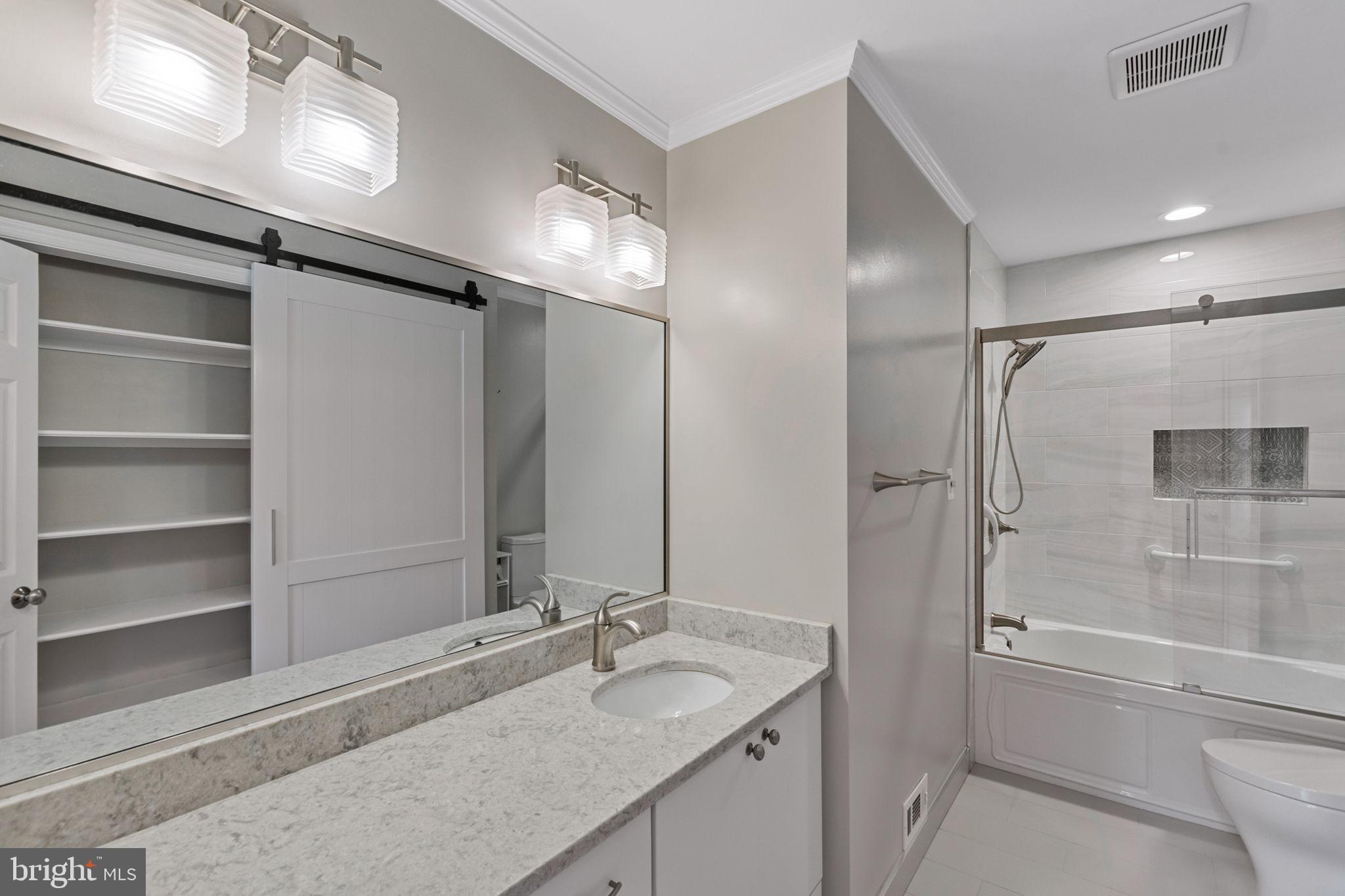 WILLIAMSBURG POND - Residential Lease